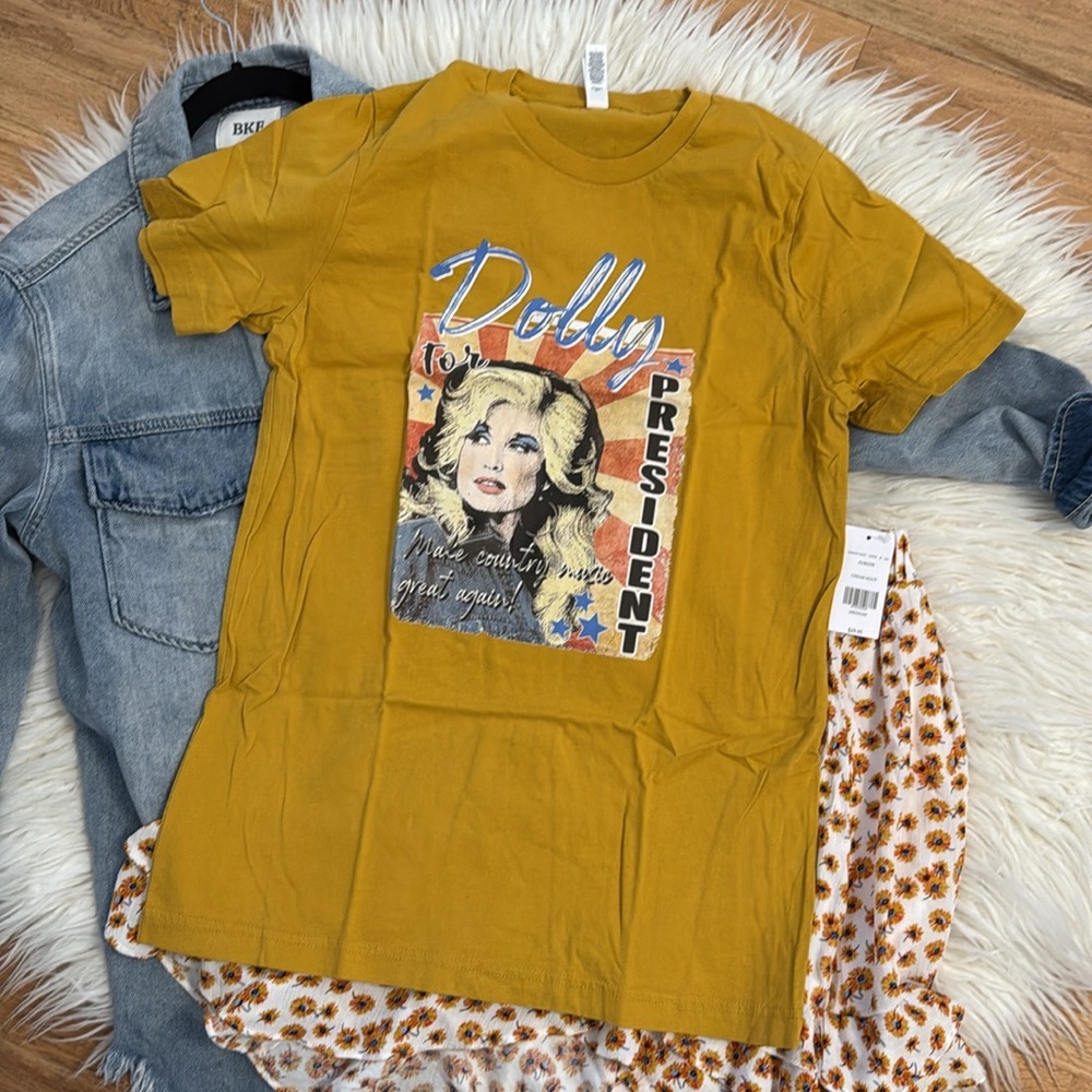 NWOT CANVAS BELLA Dolly T-shirt Sz M